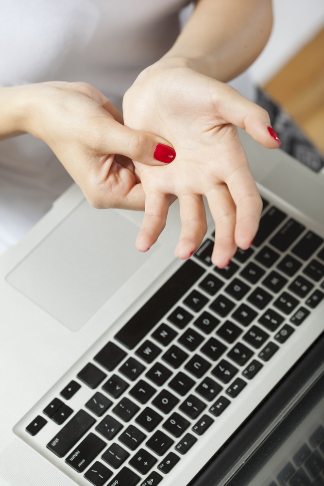 Hand hurts while on laptop